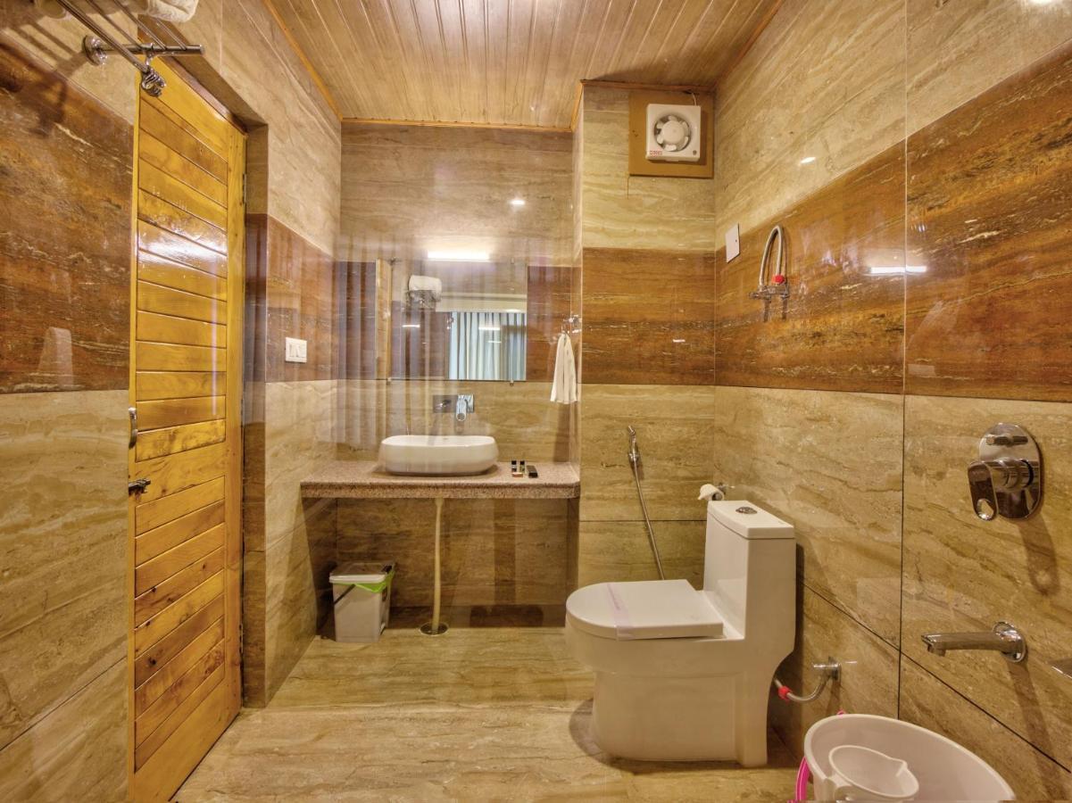 Hotel Swastik Grand Manali Exterior foto