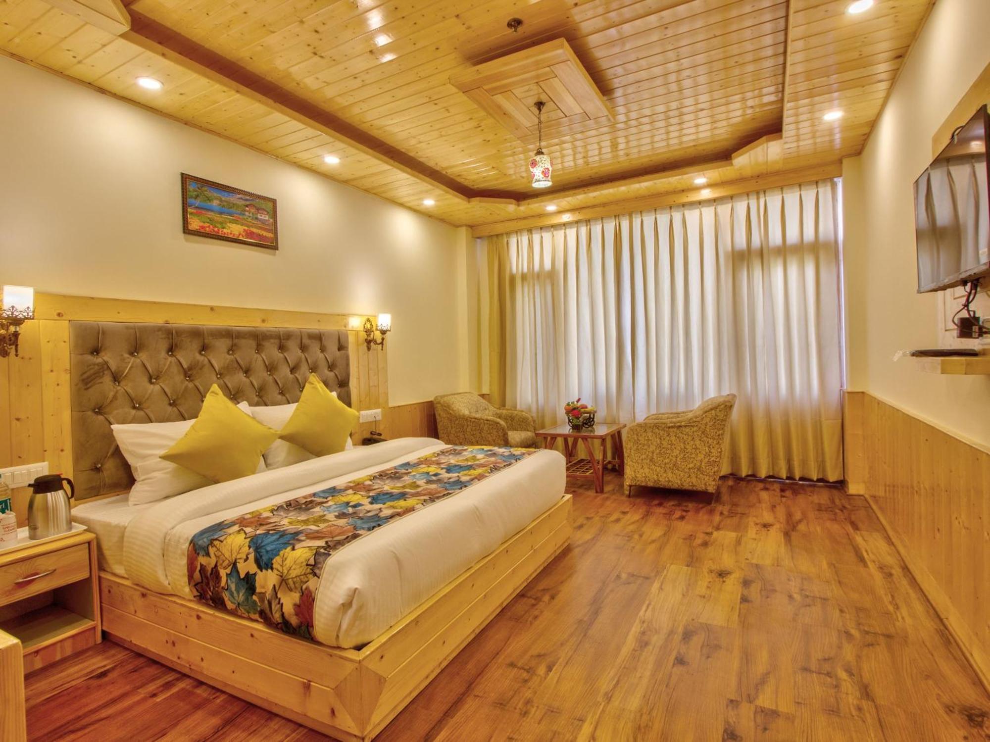 Hotel Swastik Grand Manali Exterior foto